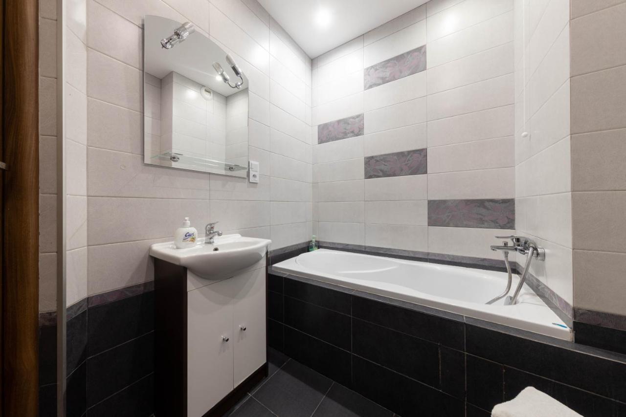 Apartament Z Widokiem ビャウィストク エクステリア 写真